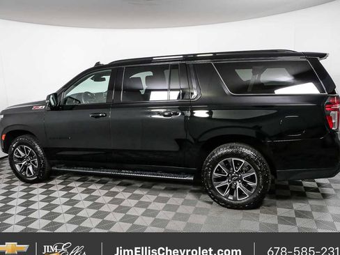 Used 2024 Chevrolet Suburban Z71 w/ Luxury Package image 31