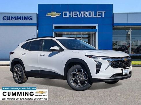 New 2026 Chevrolet Trax LT image 1