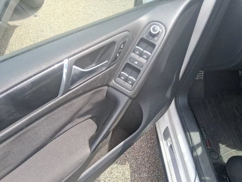 Used 2013 Volkswagen GTI 4-Door FWD image 7