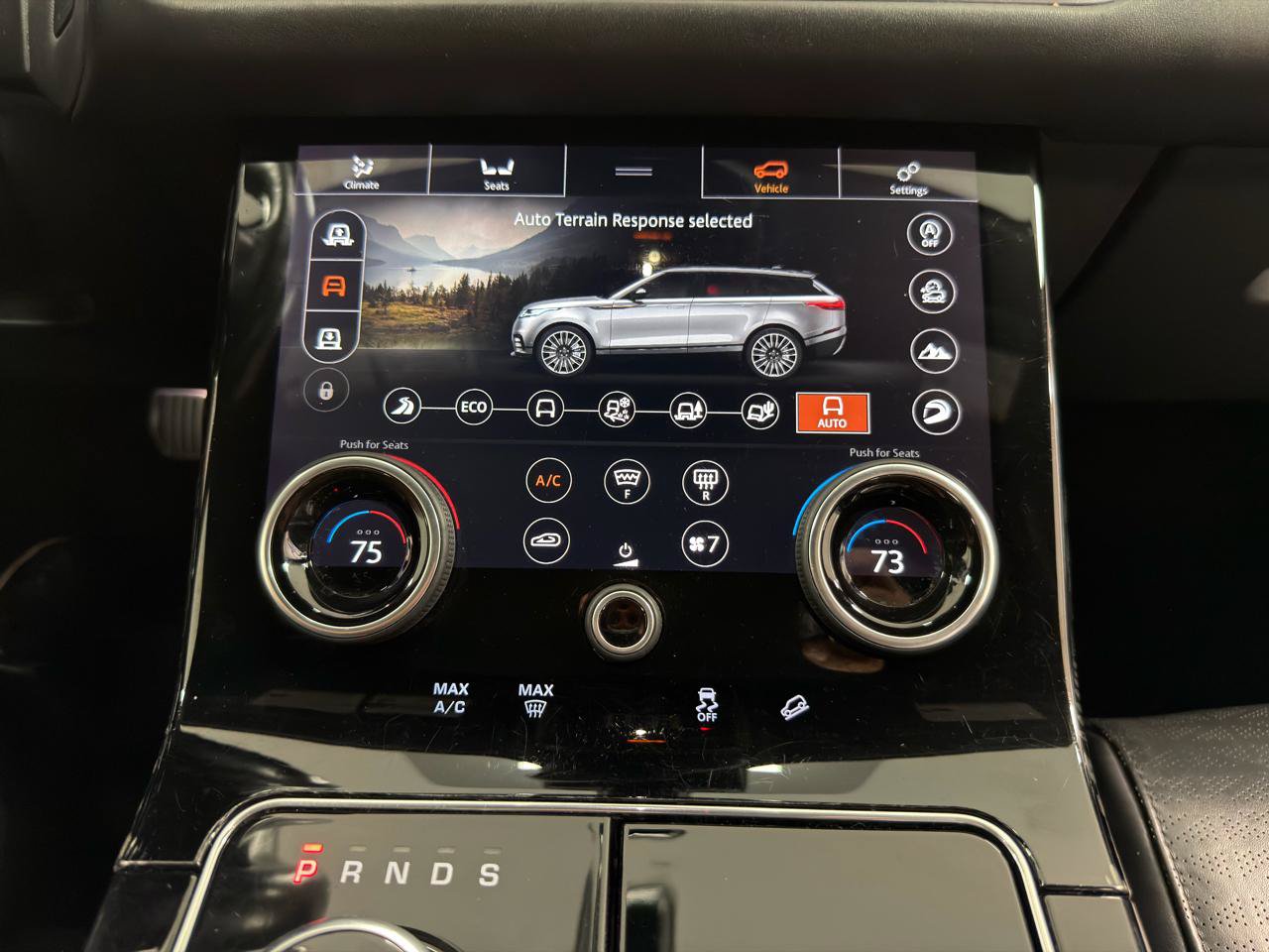 Used 2018 Land Rover Range Rover Velar AWD/4WD image 22