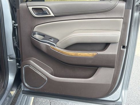 Used 2020 GMC Yukon XL Denali w/ Denali Ultimate Package image 16