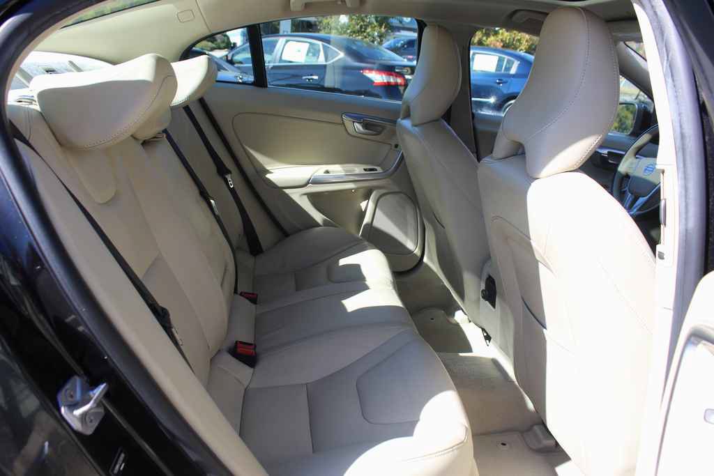 Used 2016 Volvo S60 T5 Premier w/ Convenience Package FWD image 28