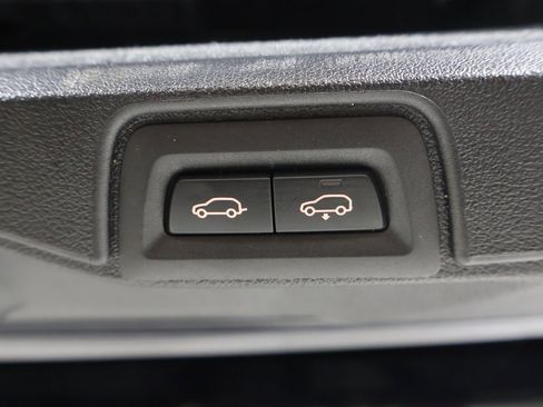 Used 2026 BMW X7 xDrive40i w/ M Sport Package image 18