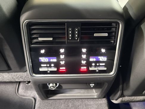 Used 2023 Porsche Cayenne GTS image 20