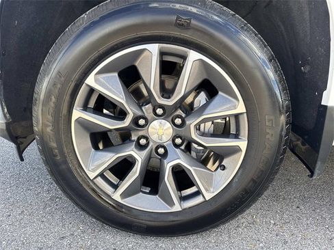 Used 2021 Chevrolet Silverado 1500 LT w/ Z71 Off-Road Package image 9