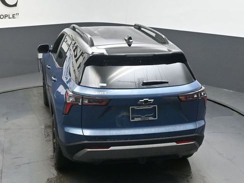 New 2026 Chevrolet Equinox LT w/ Midnight Edition FWD image 35