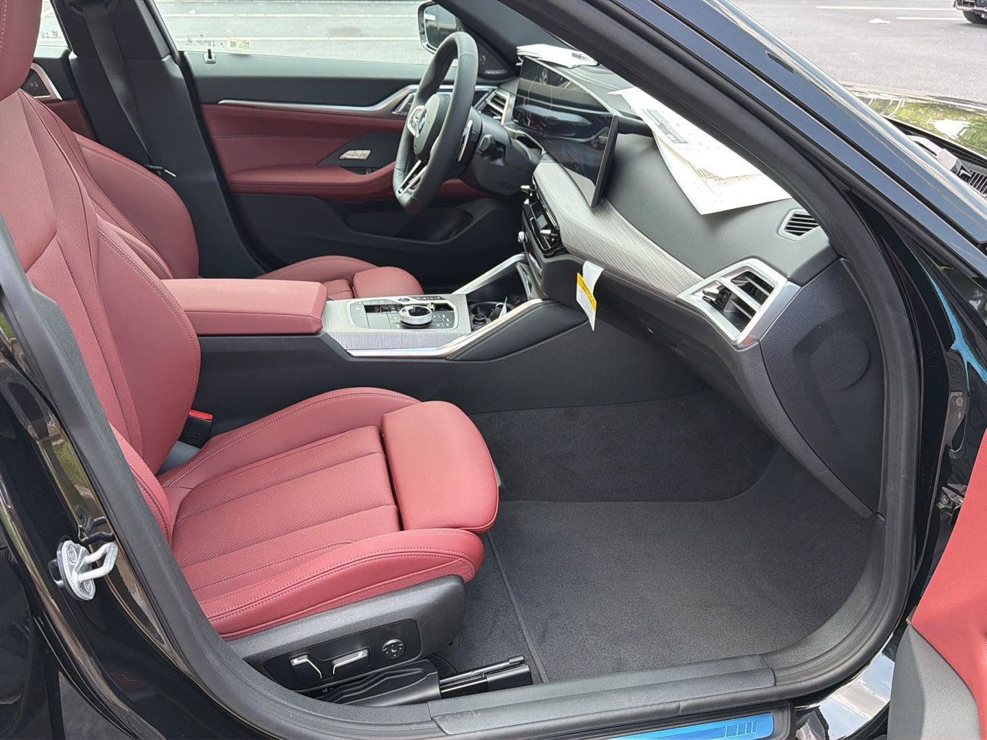 New 2026 BMW 430i w/ M Sport Package RWD image 13
