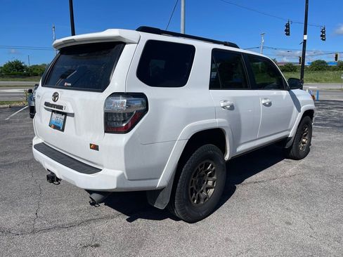 Used 2023 Toyota 4Runner 40th Anniversary SE AWD/4WD image 3