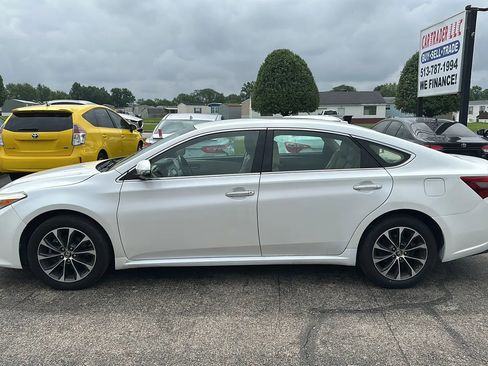 Used 2016 Toyota Avalon XLE image 2