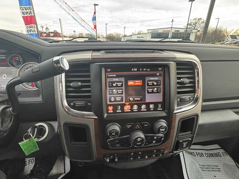 Used 2015 RAM 2500 Laramie image 26