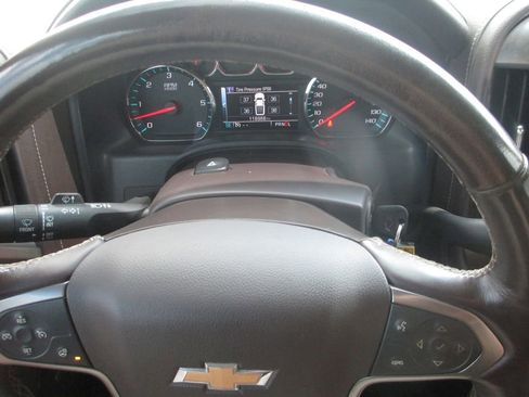 Used 2017 Chevrolet Silverado 1500 LTZ w/ Sport Package AWD/4WD image 28