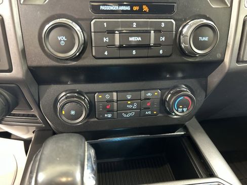 Used 2020 Ford F150 XLT w/ Equipment Group 302A Luxury AWD/4WD image 16