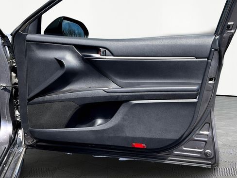 Used 2023 Toyota Camry SE image 28