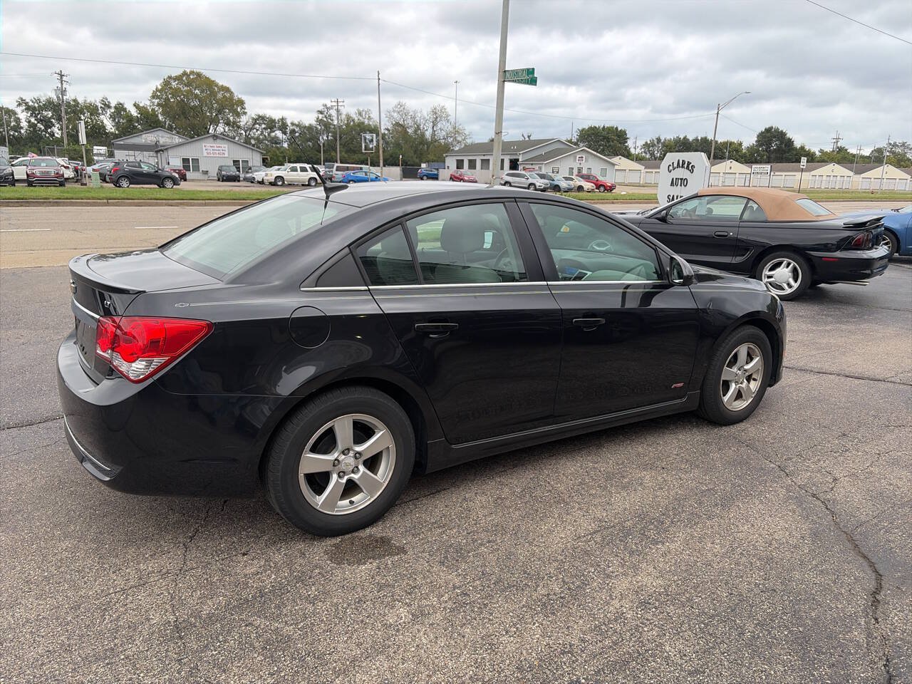 Used 2014 Chevrolet Cruze LT w/ All-Star Edition FWD image 4