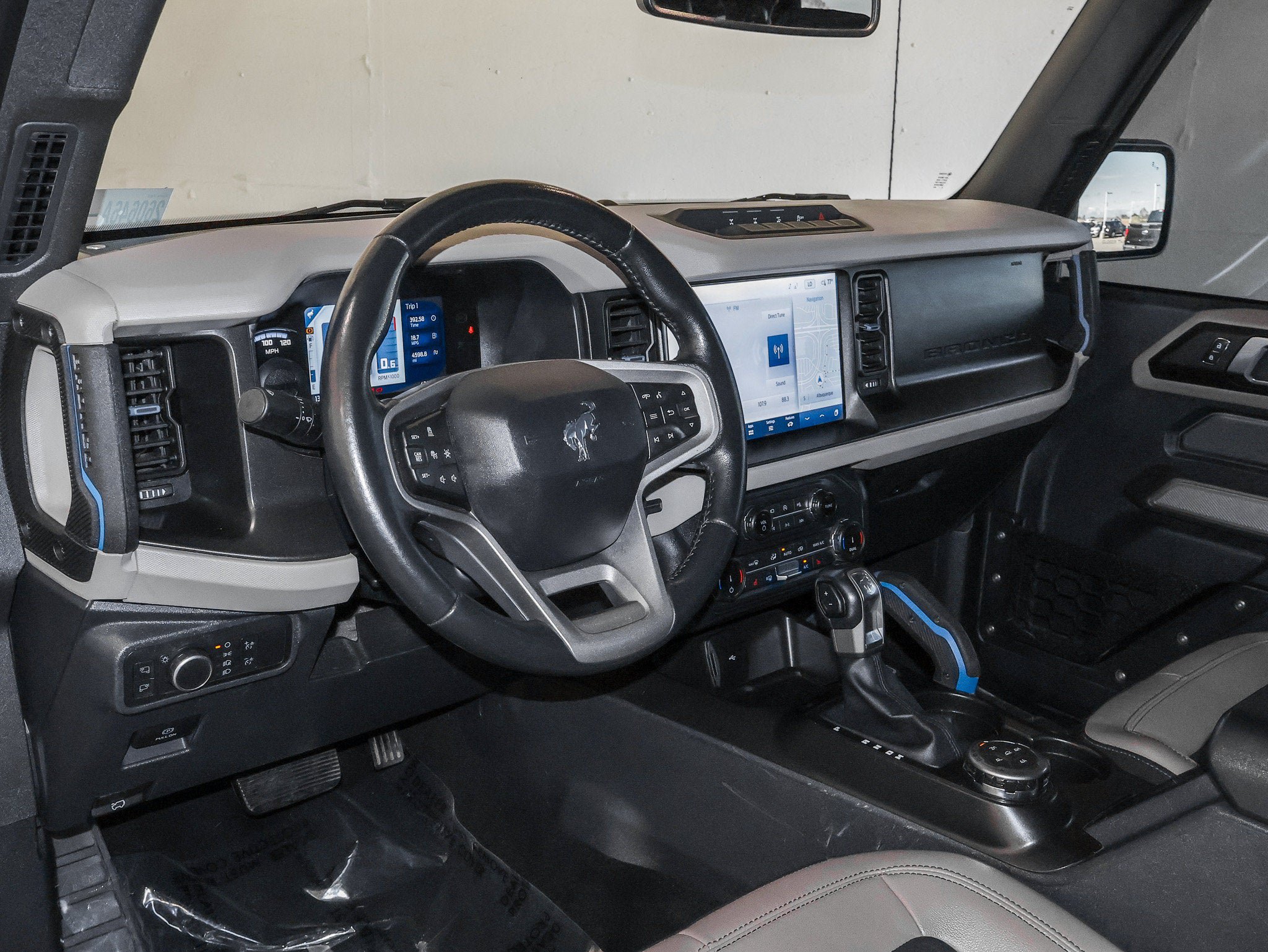Used 2022 Ford Bronco Wildtrak AWD/4WD image 21