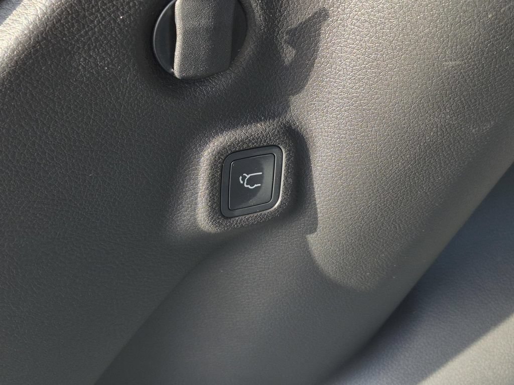 New 2026 Jeep Compass Latitude AWD/4WD image 9
