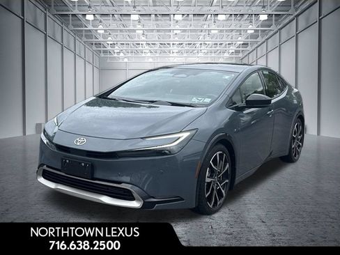 Used 2023 Toyota Prius Prime FWD image 1