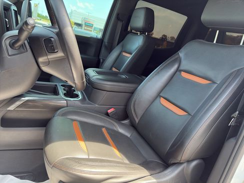 Used 2020 GMC Sierra 1500 AT4 w/ AT4 Premium Package AWD/4WD image 10