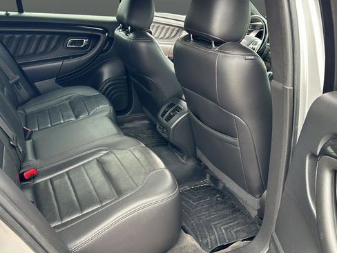 Used 2018 Ford Taurus SHO AWD/4WD image 16