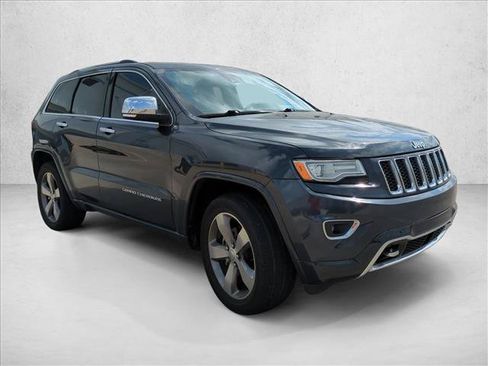 Used 2015 Jeep Grand Cherokee Overland w/ Advanced Technology Group AWD/4WD image 3