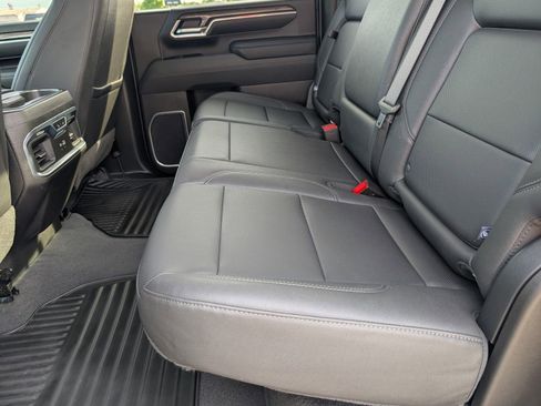 Used 2025 Chevrolet Silverado 2500 LTZ w/ LTZ Plus Package image 10