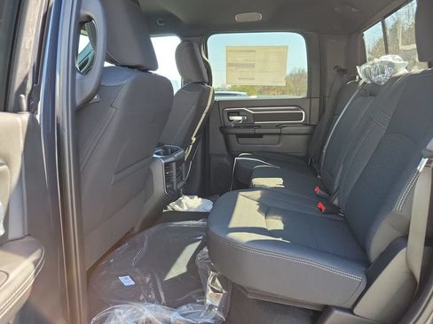 New 2026 RAM 2500 Big Horn AWD/4WD image 9