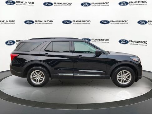 Certified 2025 Ford Explorer Active AWD/4WD image 6