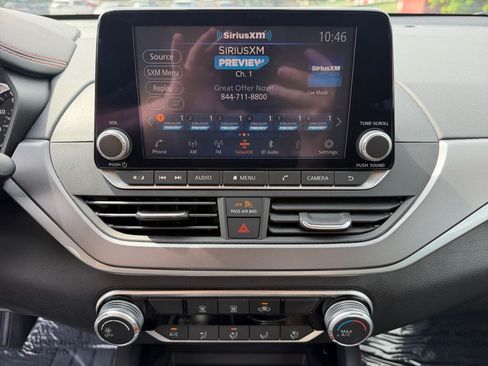 Used 2025 Nissan Altima 2.5 SR FWD image 19