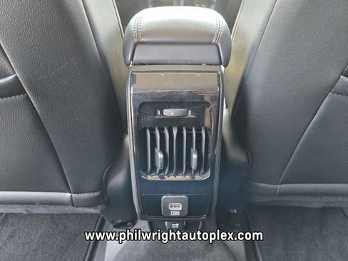 Used 2022 Jeep Compass Limited AWD/4WD image 11