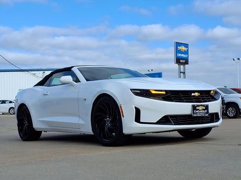 Used 2019 Chevrolet Camaro LT image 3