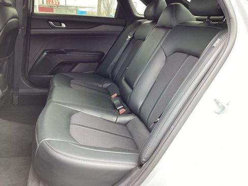 Used 2023 Kia K5 GT-Line image 13