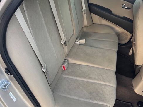 Used 2010 Hyundai Elantra GLS FWD image 14