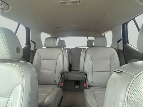 Used 2020 Chevrolet Traverse Premier FWD image 13