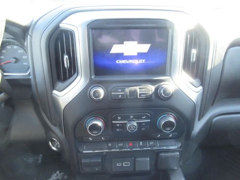 Used 2020 Chevrolet Silverado 1500 RST image 12