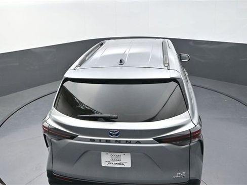 Used 2023 Toyota Sienna XLE image 14