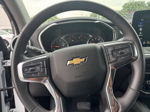 Used 2026 Chevrolet Blazer LT FWD image 25