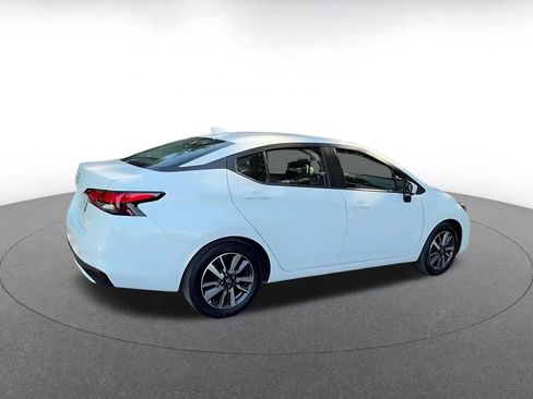 Used 2025 Nissan Versa SV FWD image 15