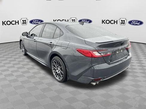 Used 2025 Toyota Camry SE image 6