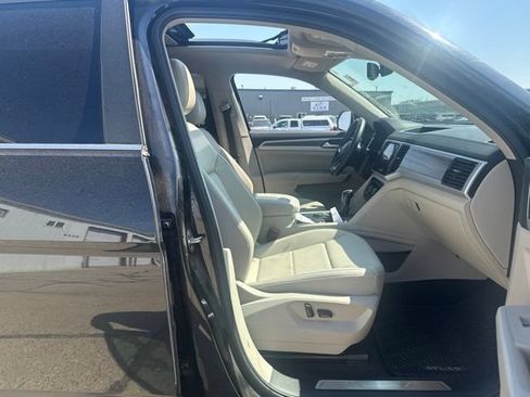 Used 2022 Volkswagen Atlas SEL AWD/4WD image 21