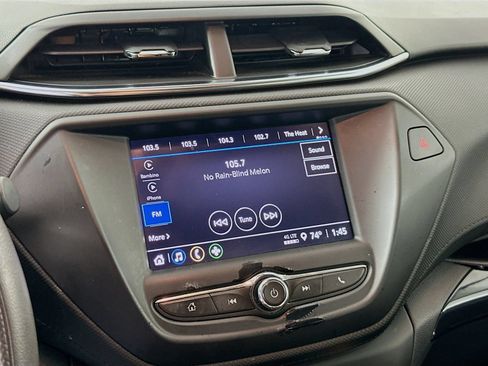 Used 2023 Chevrolet TrailBlazer LT FWD image 14