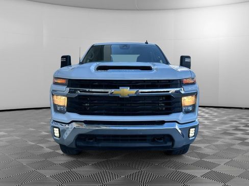 Used 2024 Chevrolet Silverado 3500 LT w/ Convenience Package image 2