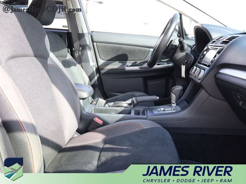 Used 2016 Subaru Crosstrek 2.0i Premium w/ Moonroof Package image 9