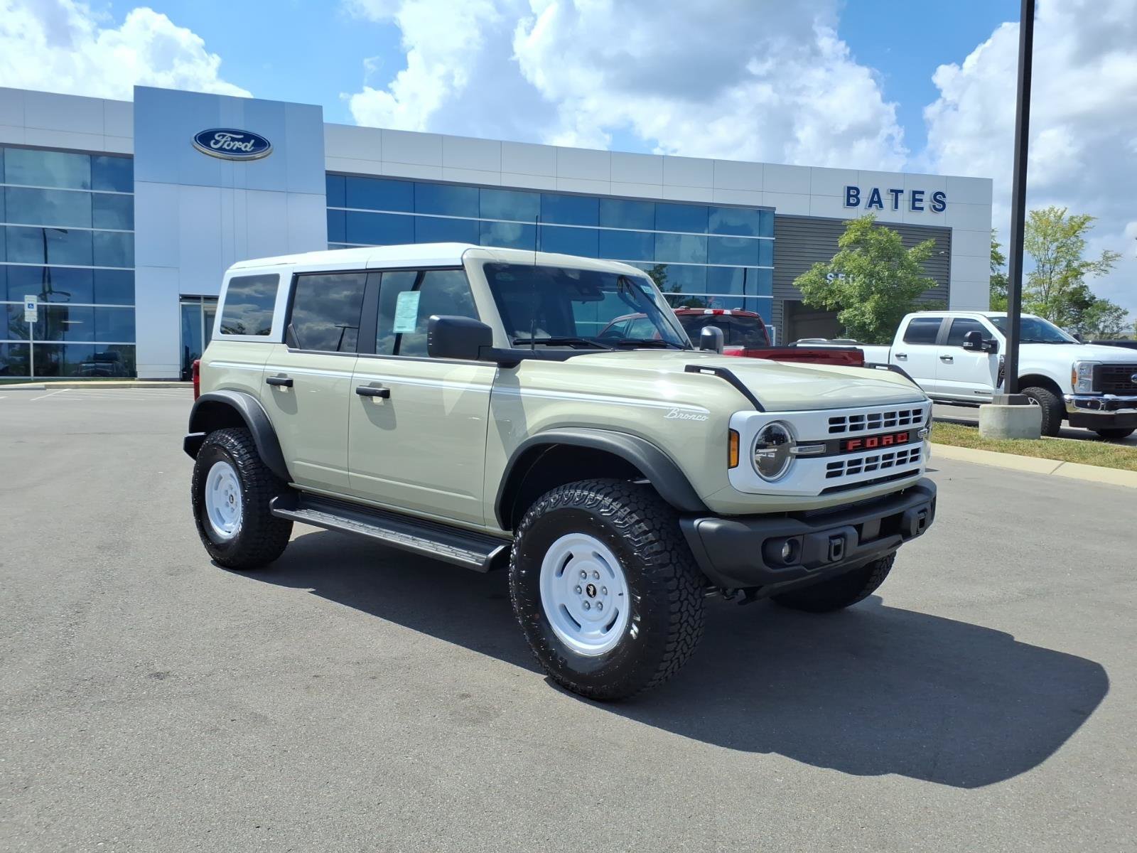 New 2026 Ford Bronco Heritage Edition AWD/4WD image 1