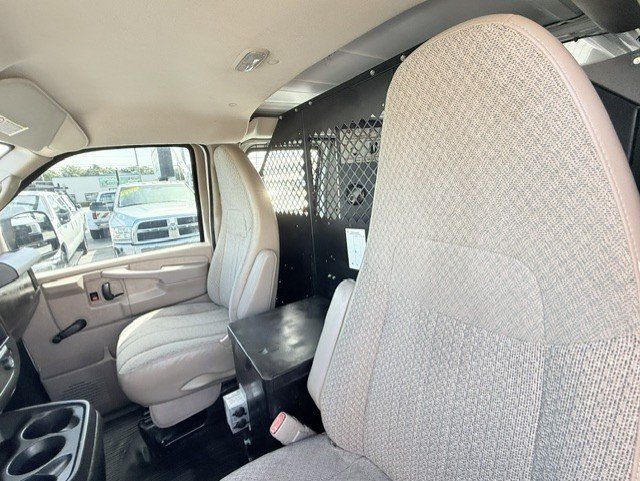 Used 2011 Chevrolet Express 2500 RWD image 5