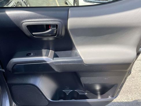 Used 2019 Toyota Tacoma SR5 image 42