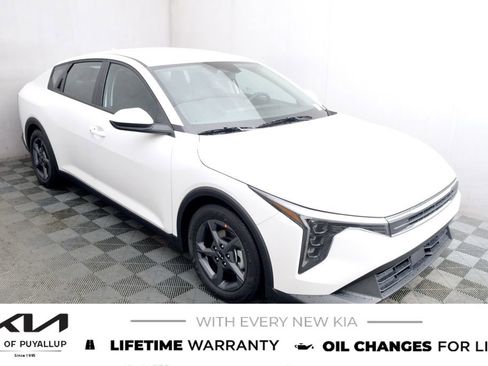New 2026 Kia K4 LXS image 3
