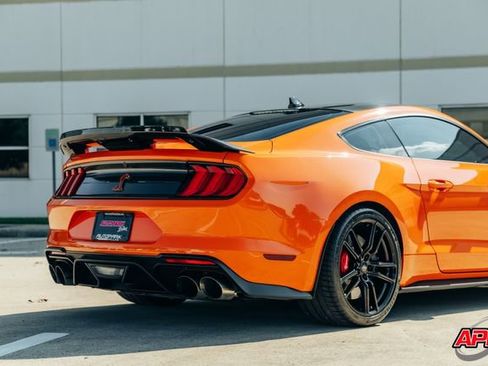 Used 2020 Ford Mustang Shelby GT500 w/ Technology Package RWD image 63
