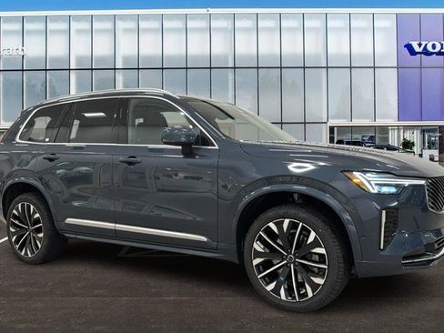 Used 2026 Volvo XC90 B5 Plus AWD/4WD image 1