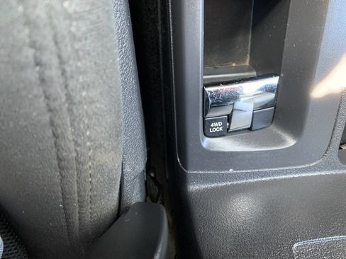 Used 2016 Jeep Patriot Latitude image 24