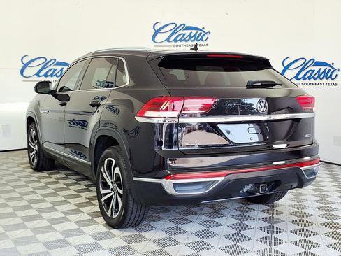 Used 2020 Volkswagen Atlas Cross Sport SEL Premium AWD/4WD image 2